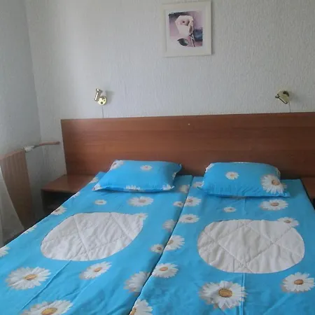Hotel Zora 2*