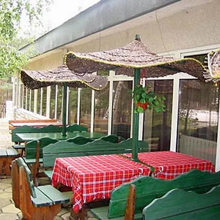 Zora Hotel