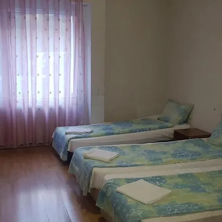 Zora 2* Velingrad