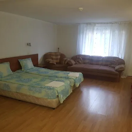 Zora Hotel